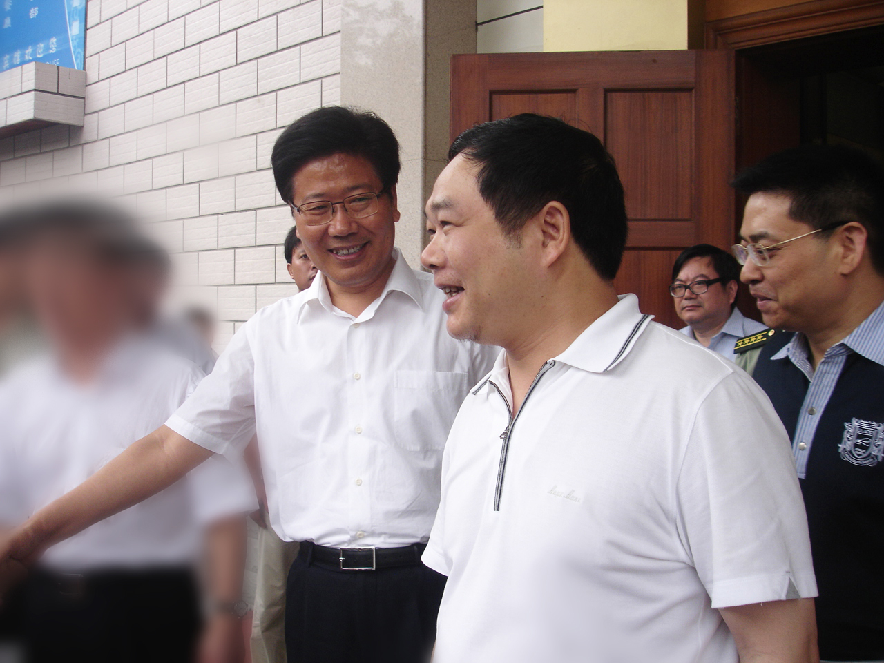 2009年6月，中央政治局委員，時任湖南省書記張春賢接見董事長李建煒.jpg
